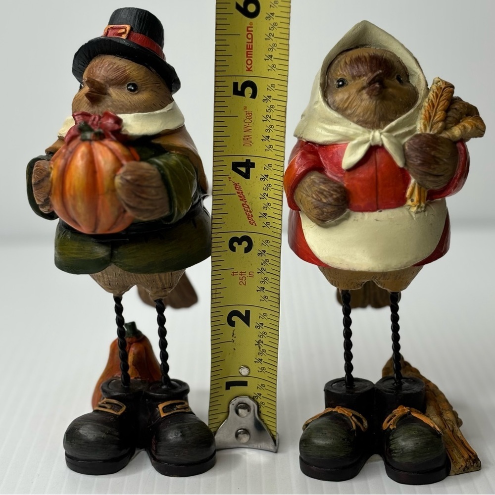 Thanksgiving Pilgrim Bird Figurines (set of 2) - Picture 8 of 13